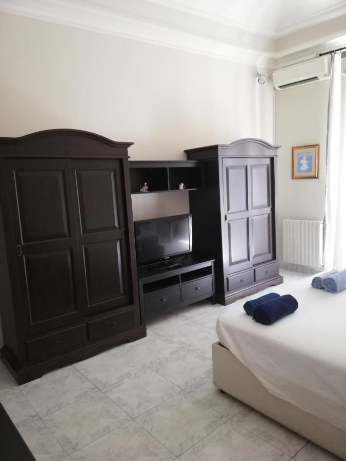 Inna'S Rooms In The History Center 卡塔尼亚 外观 照片