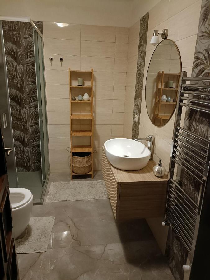 Inna'S Rooms In The History Center 卡塔尼亚 外观 照片